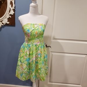 Cute! Lilly Pulitzer Strapless Dress size 2